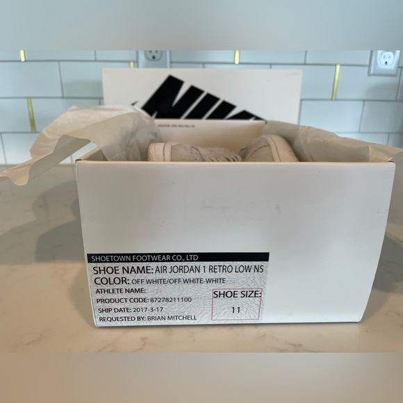 Promo sample Air Jordan 1 Retro Off White Low Snakeskin Size 11 Nike Rare 2017 - Picture 12 of 12